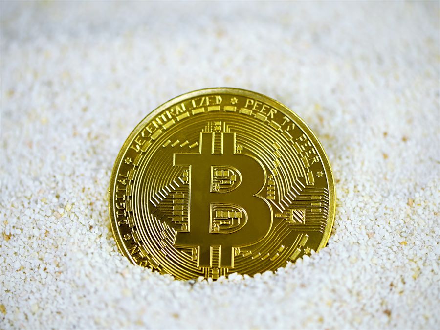 Bitcoin underneath stress after shares Bitcoin underneath stress after shares