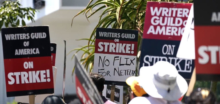 Agreement near for Hollywood writers -- report